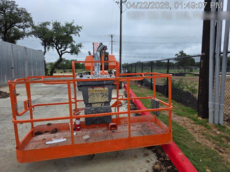 2016 JLG 660SJ