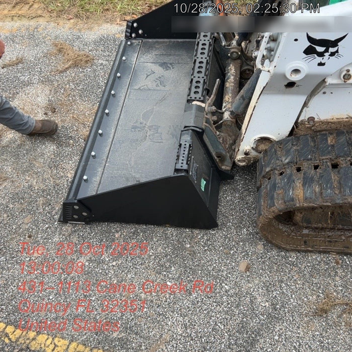 2025 EQUIPMENTSHARE 1006146 - 72" Smooth Bucket, CTL