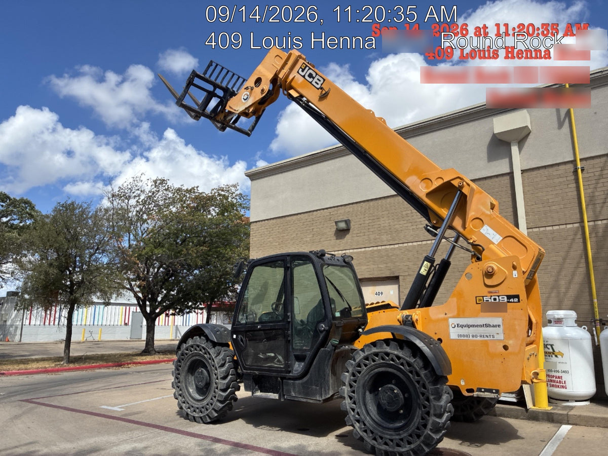 2018 JCB 509-42 JCB 509-42 Enclosed Cab, 74 HP, Solid Tires, Worklights, Beacon, Aux Hydraulics, Lifting Eye