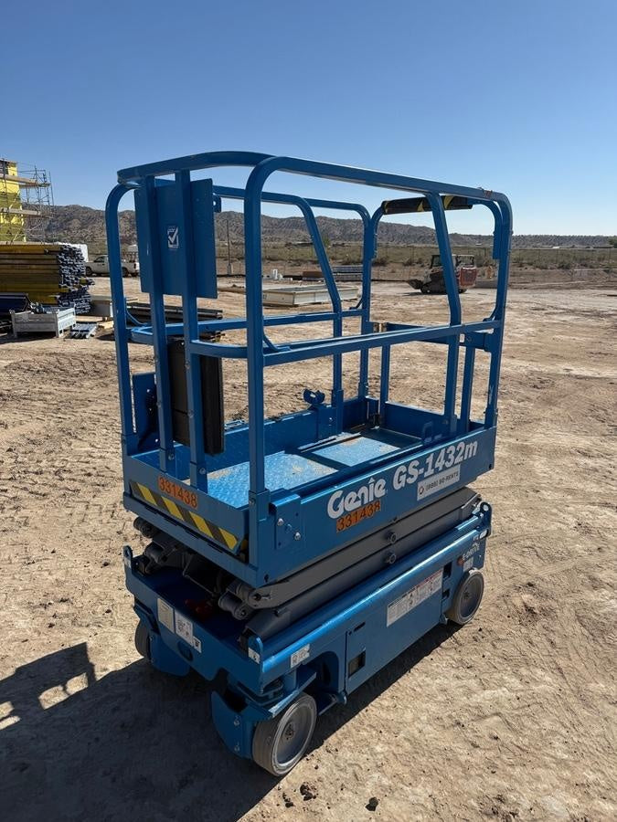 2023 GENIE GS-1432