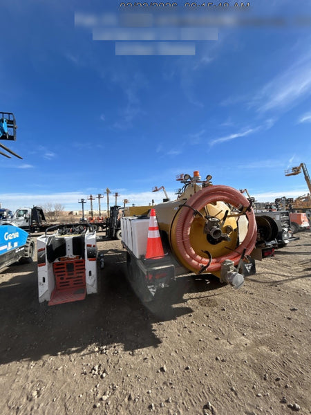 2021 Vac-Tron LP573XDT T4 Koehler Diesel Engine, 500 Gallon Debris Tank, x2 100 Gallon Water Tanks