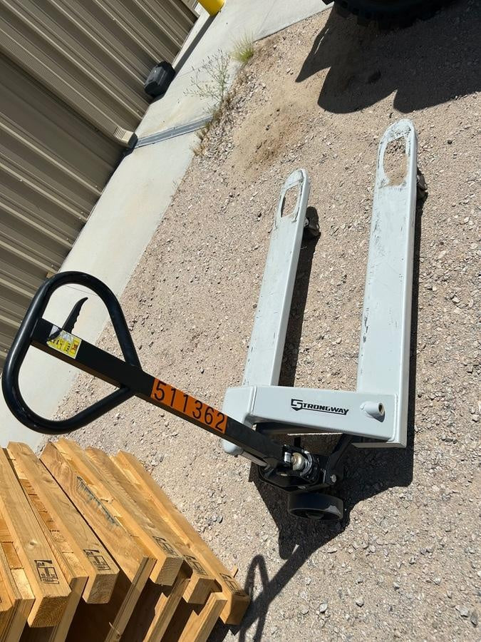 2025 STRONGWAY 4400 lb Pallet Jack