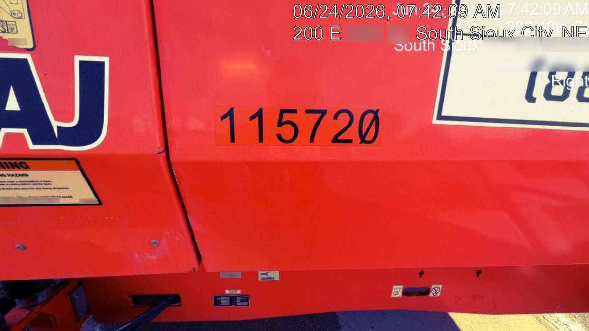 2021 JLG 800AJ