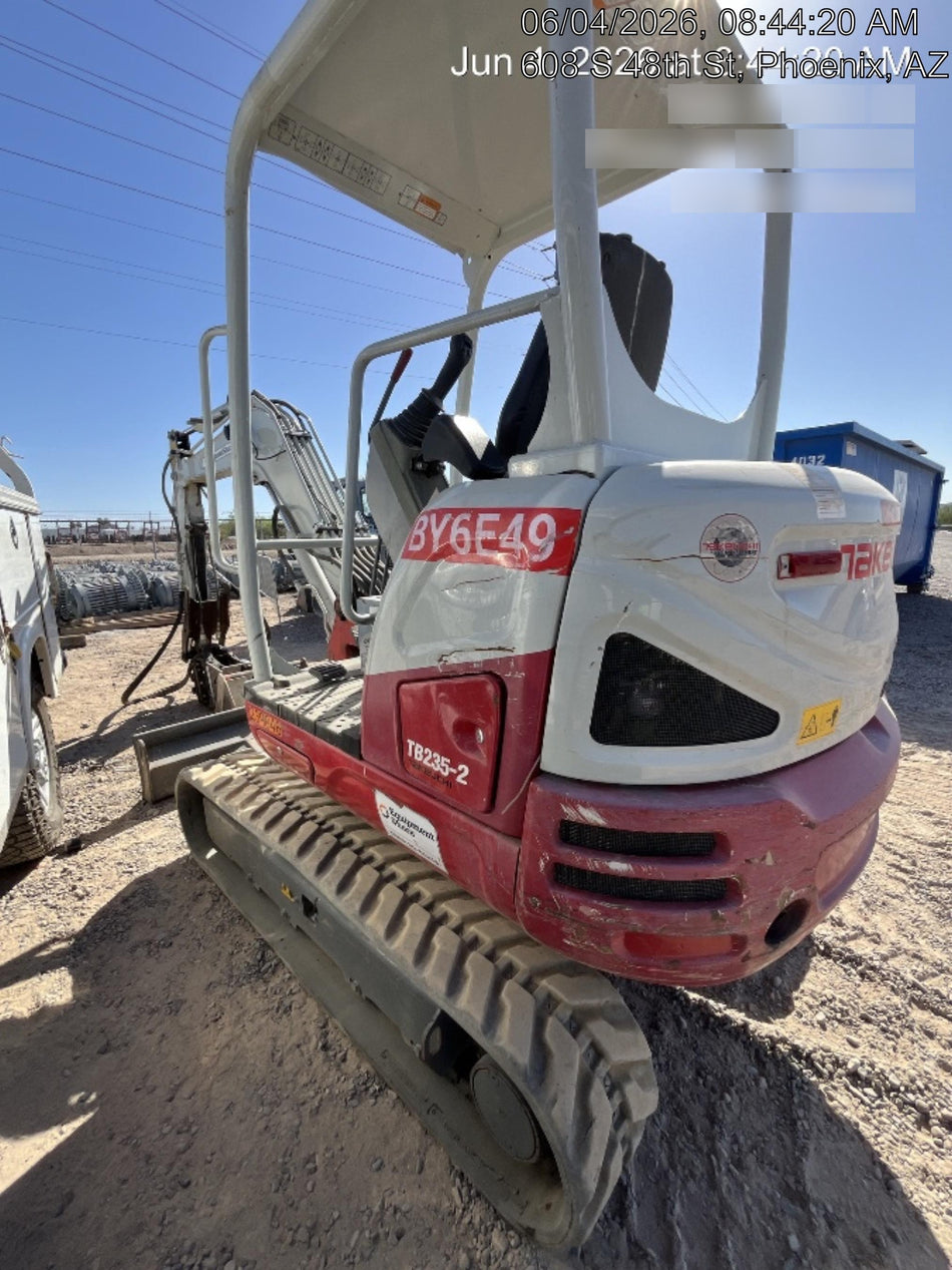 2022 TAKEUCHI TB235-2R