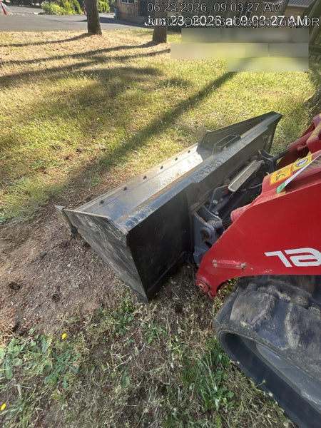 2025 TAKEUCHI 76" Smooth Bucket - Takeuchi
