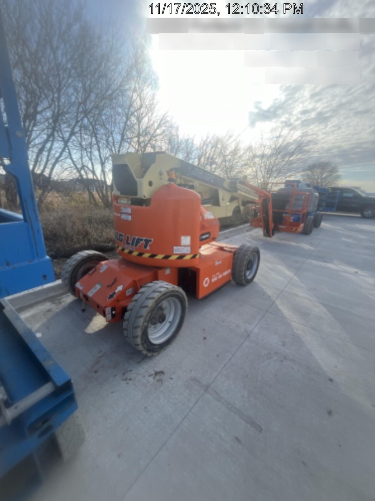 2023 JLG E450AJ