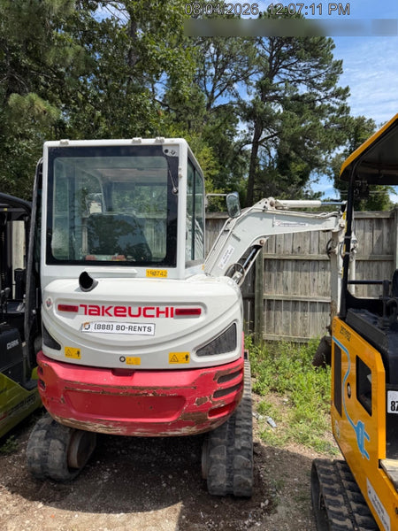 2021 TAKEUCHI TB235-2CR
