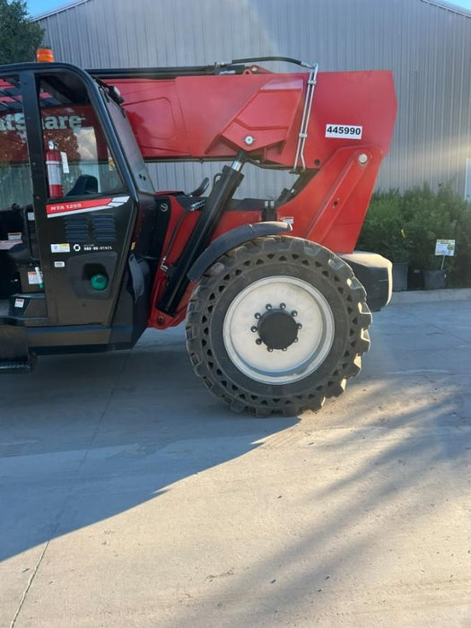 2017 Genie GTH-844 Diesel Engine, Solid Tires, 60" Carriage, Open ROPS