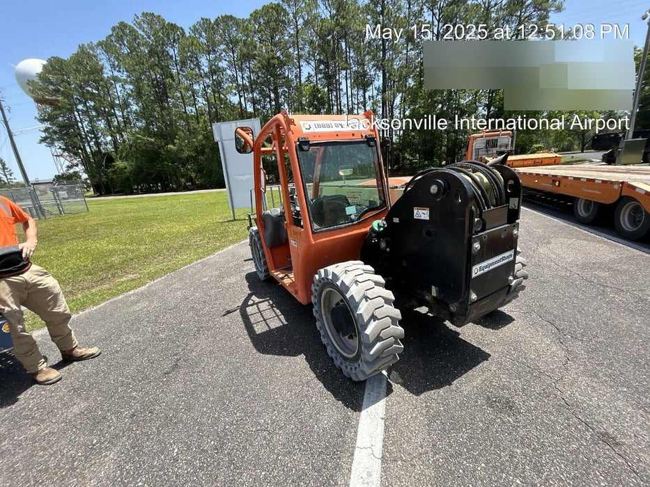 2020 JLG G5-18A Canopy, NM Solid Tires, Beacon w/48" Carriage, 48" Pallet Forks