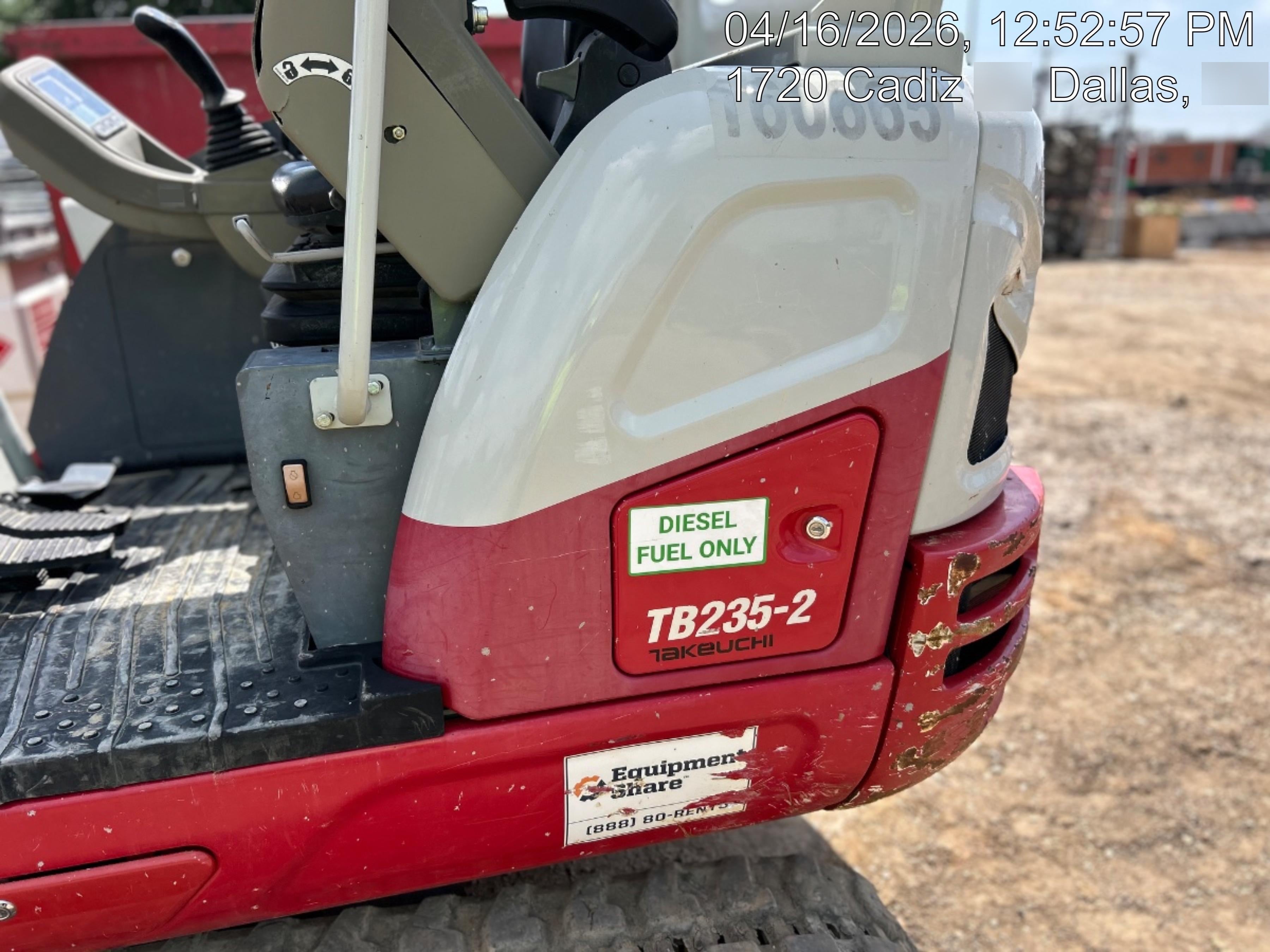 2021 TAKEUCHI TB235-2R