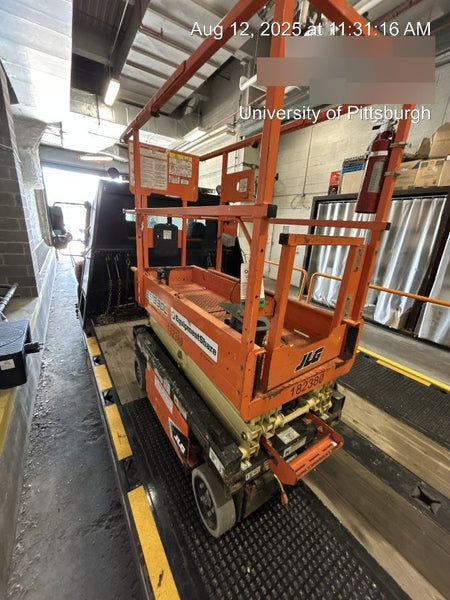 2021 JLG ES1330L