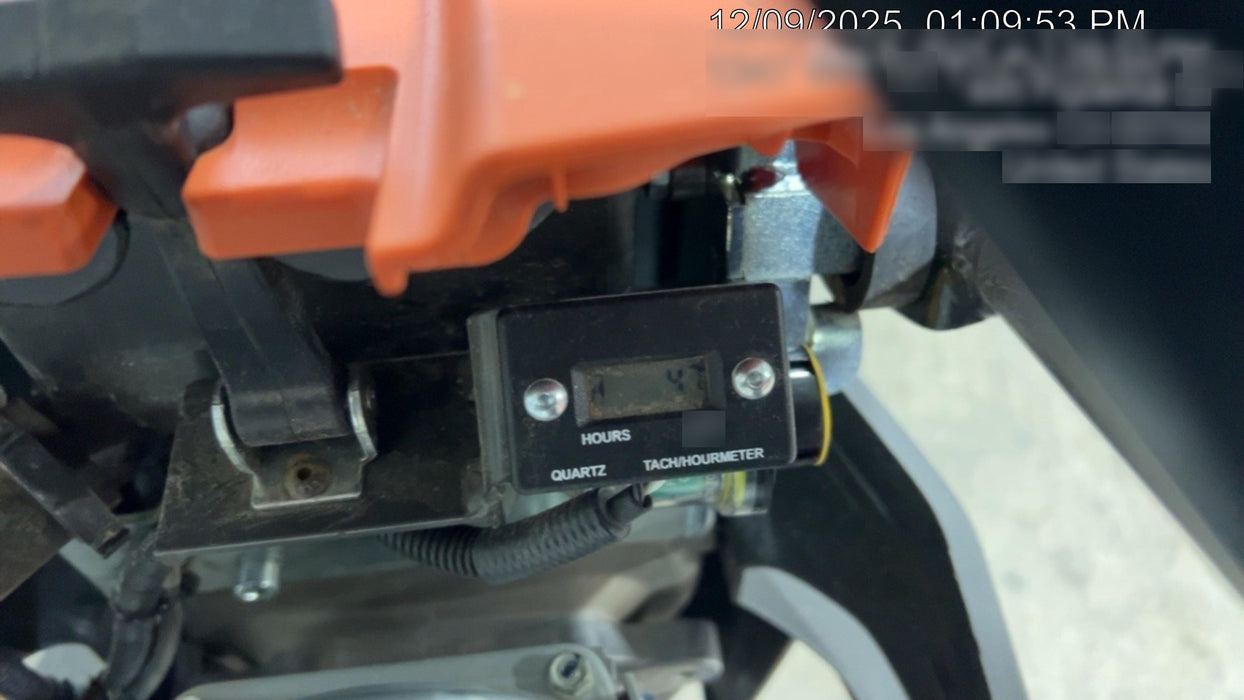 2025 HUSQVARNA LT6005