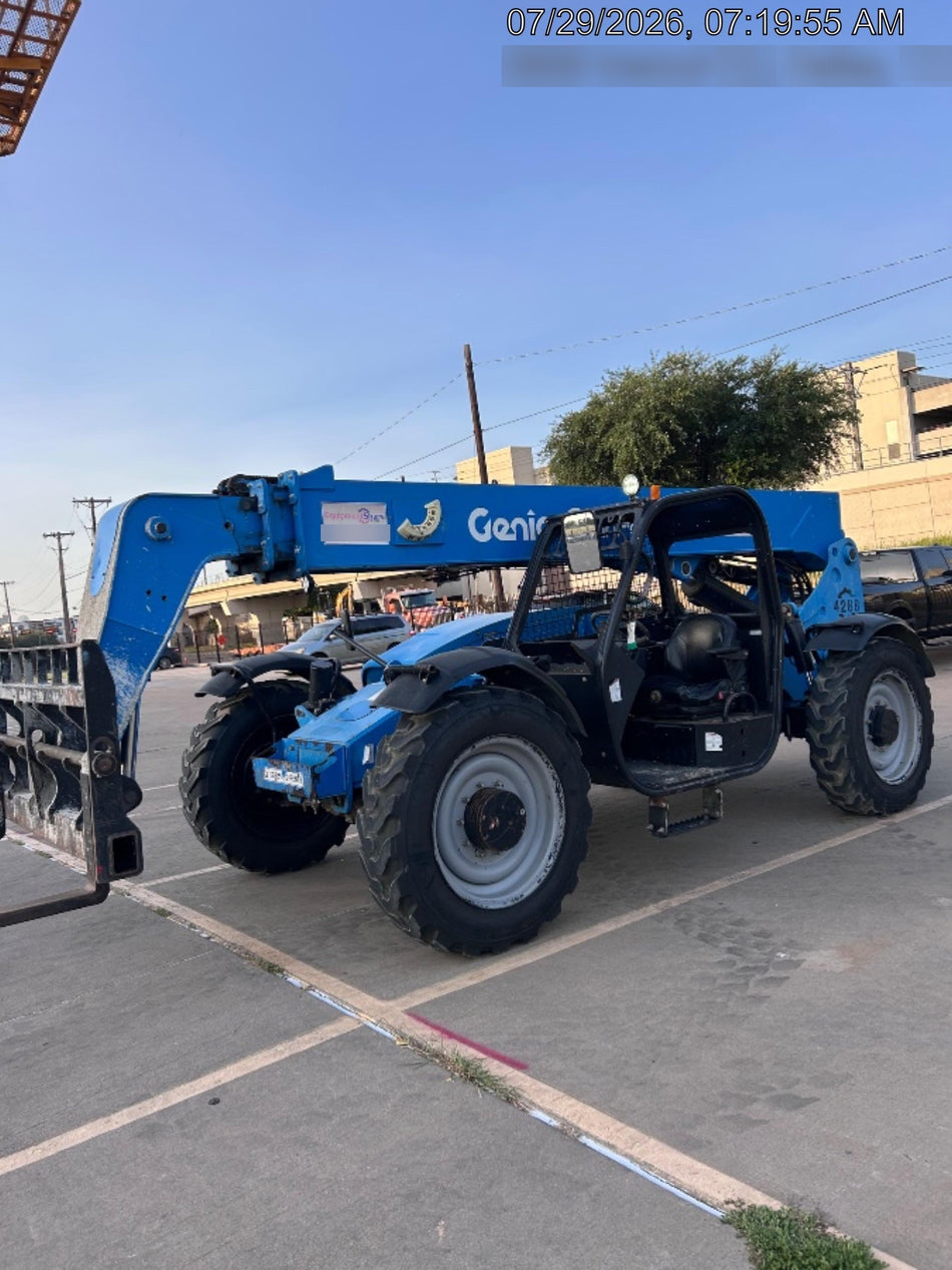 2017 Genie GTH-844 Genie GTH 844, Solid Tires, 60" carriage, Open ROPS