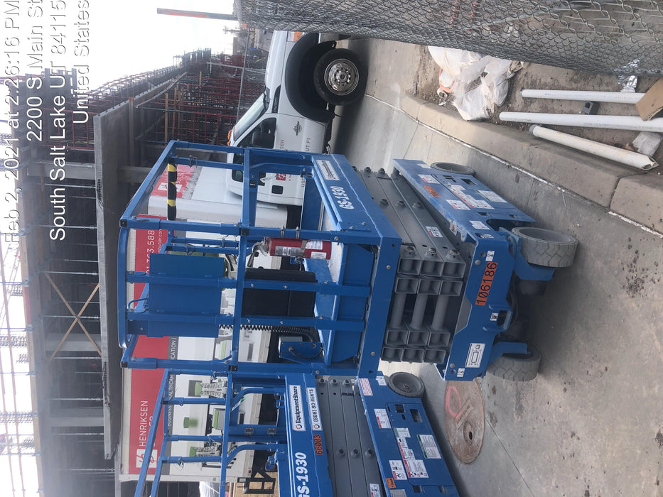 2020 Genie GS-1930 Solid Non Marking Tires, Beacon, Folding rails with half height swing gate, 800W Inverter