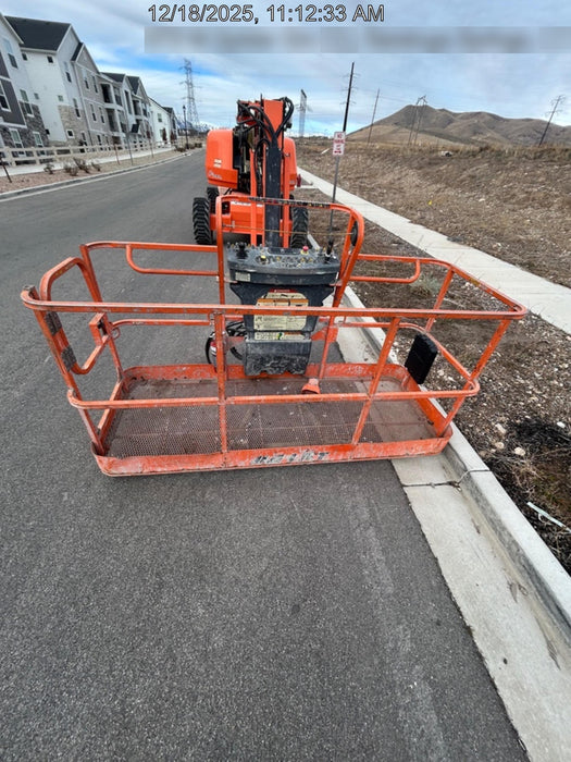 2019 JLG 660SJ