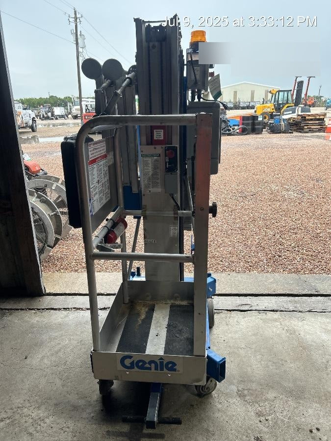 2023 GENIE AWP-30S DC