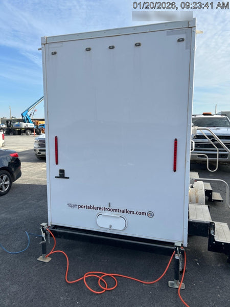 2025 PORTABLE RESTROOM TRAILER RRAV965412