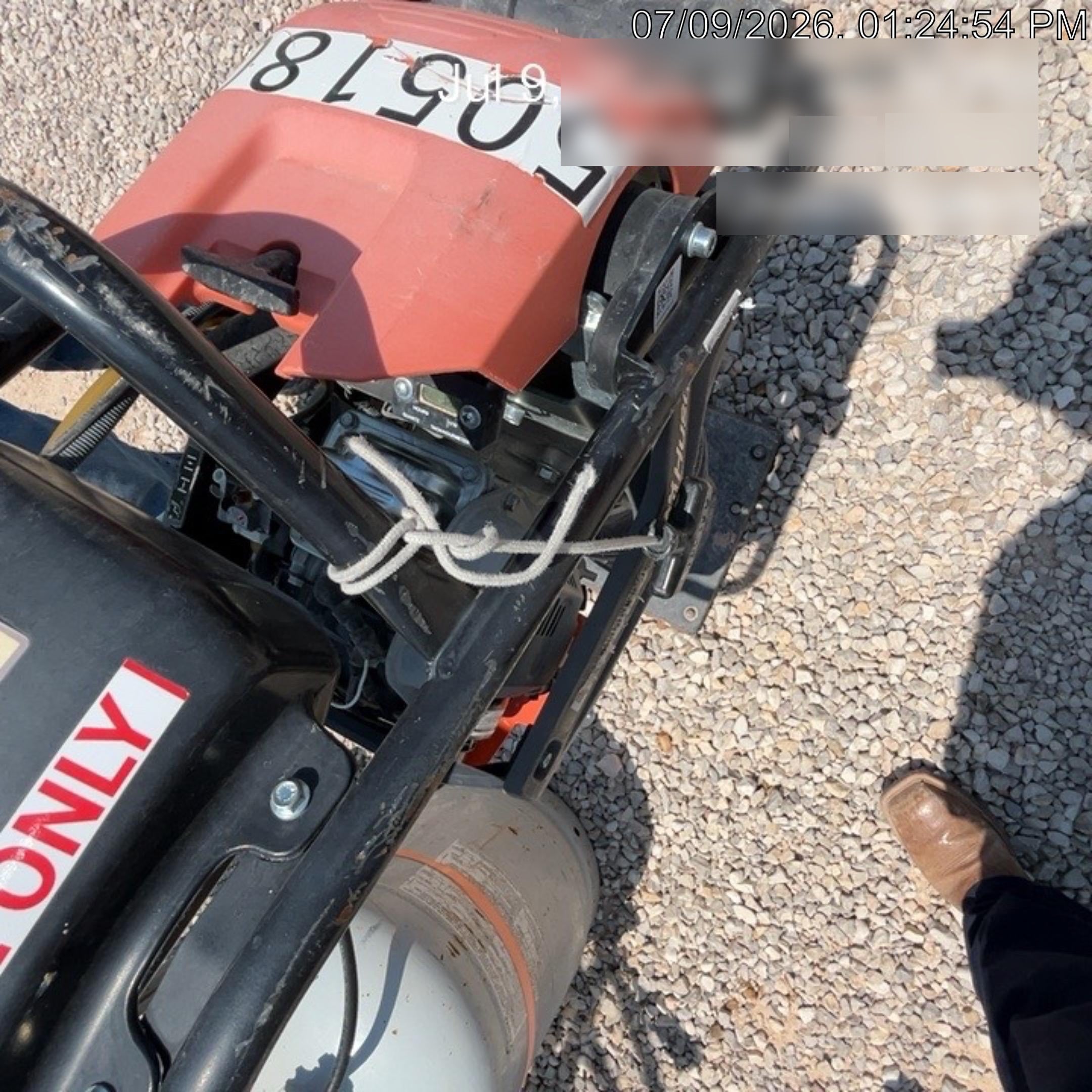 2025 HUSQVARNA LT6005