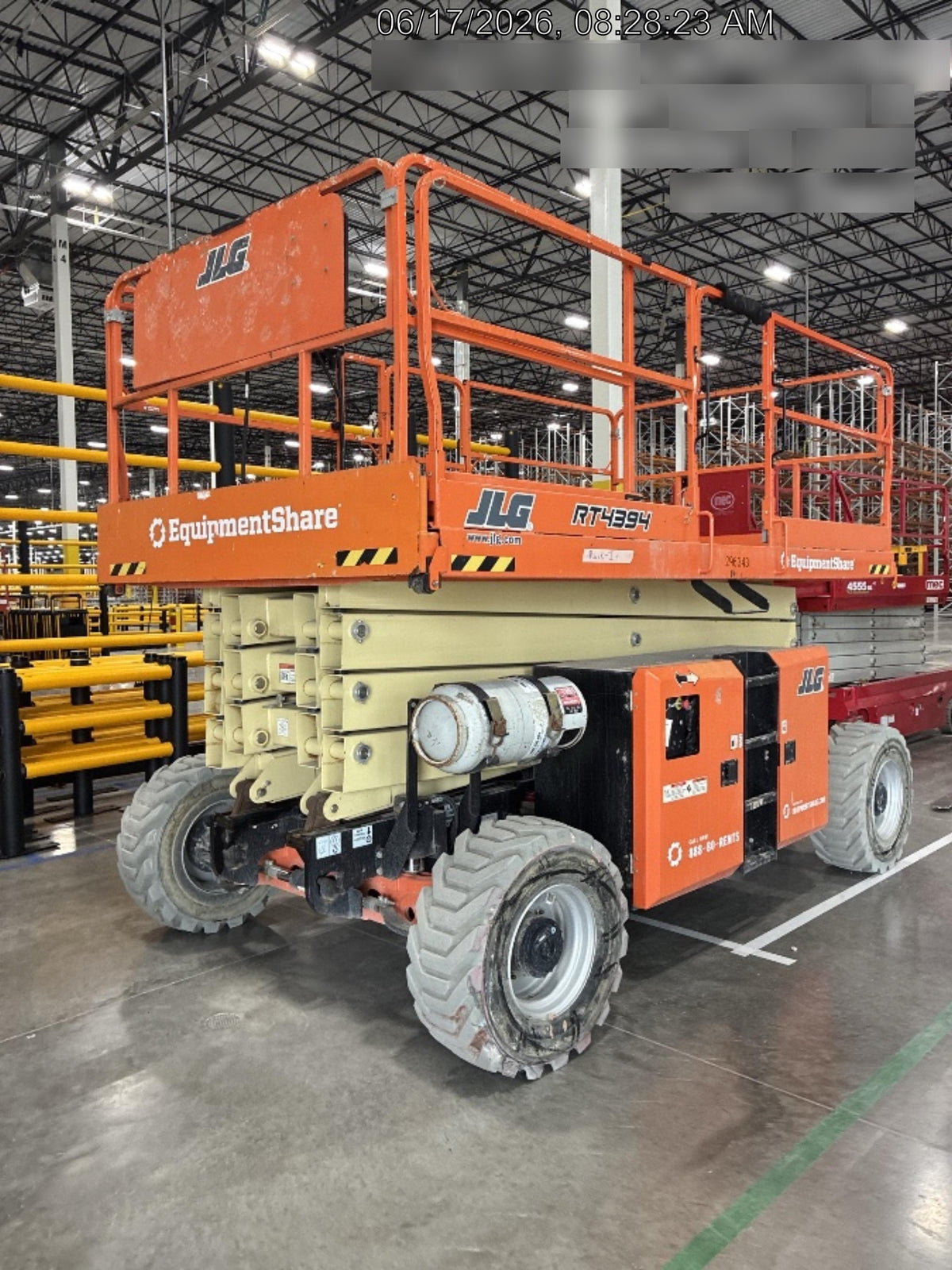 2023 JLG RT4394