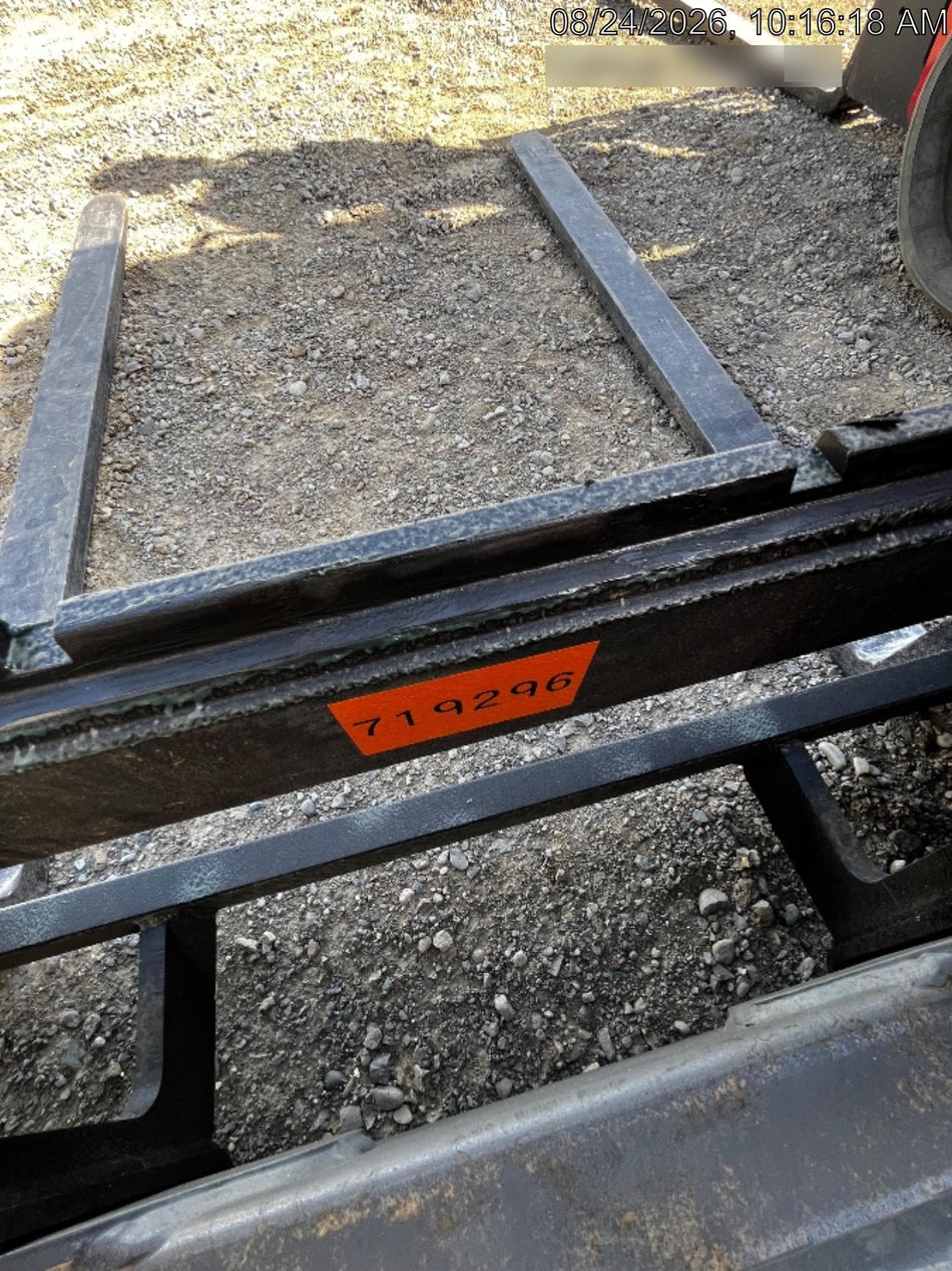 2026 ARROW MATERIAL HANDLING 72" Pallet Forks - Arrow