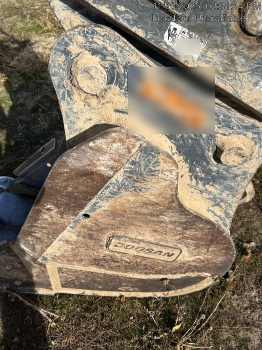 2020 DOOSAN 24" Bucket-Doosan