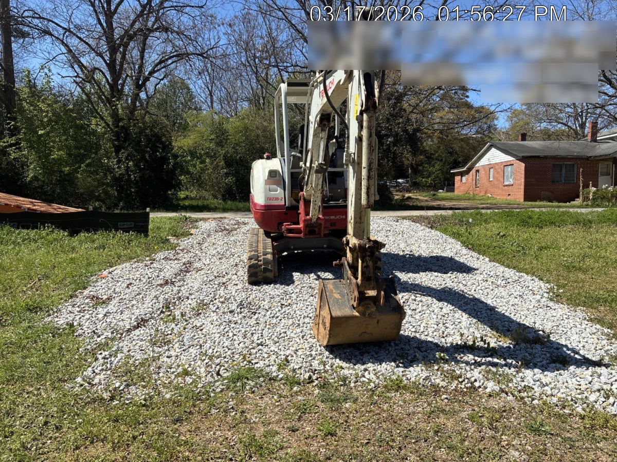 2020 TAKEUCHI TB235-2R