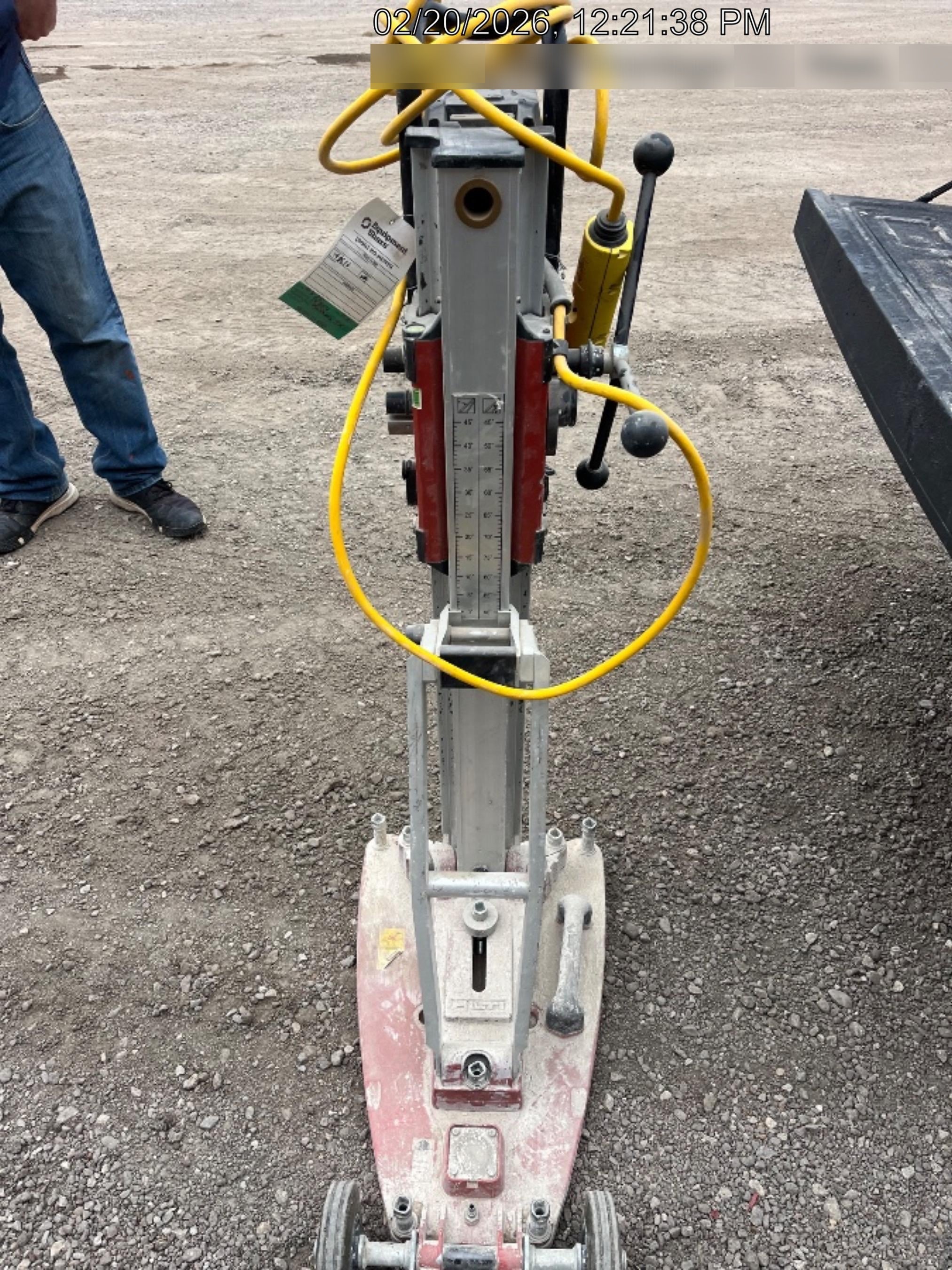 2022 HILTI DD250E