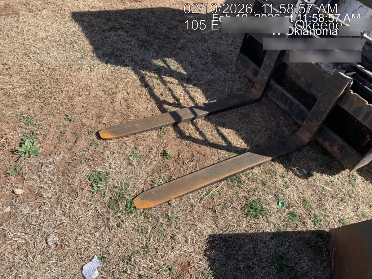 2024 ARROW MATERIAL HANDLING 48" Pallet Forks - Arrow