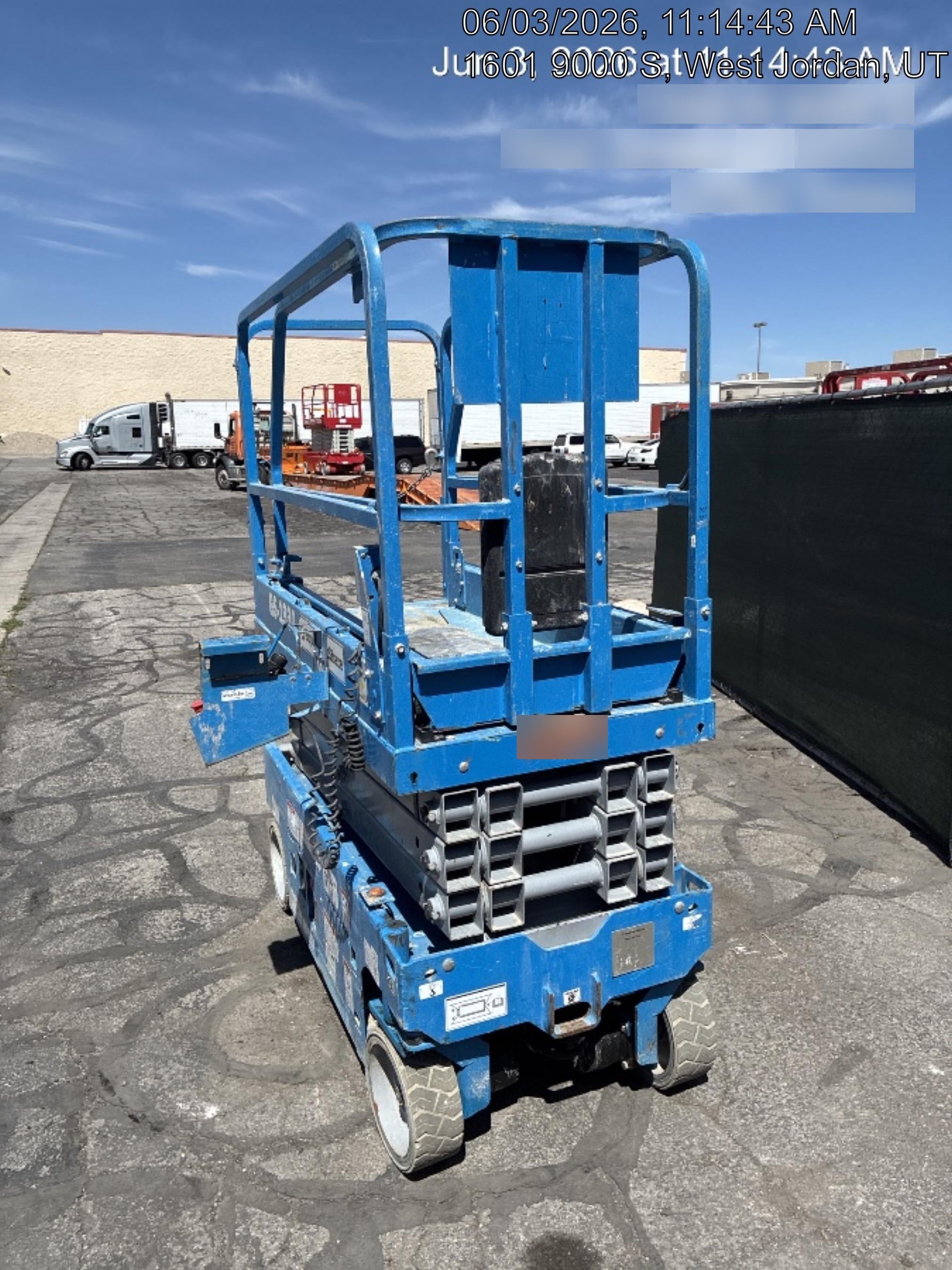 2019 Genie GS-1930 Fixed rails with chain Entry