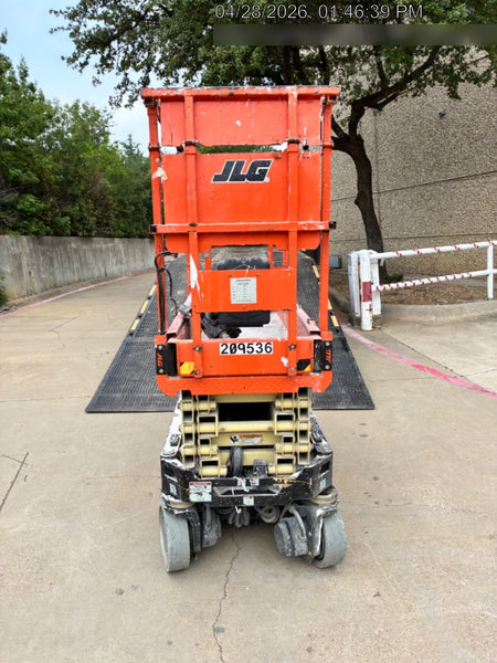 2022 JLG ES1932