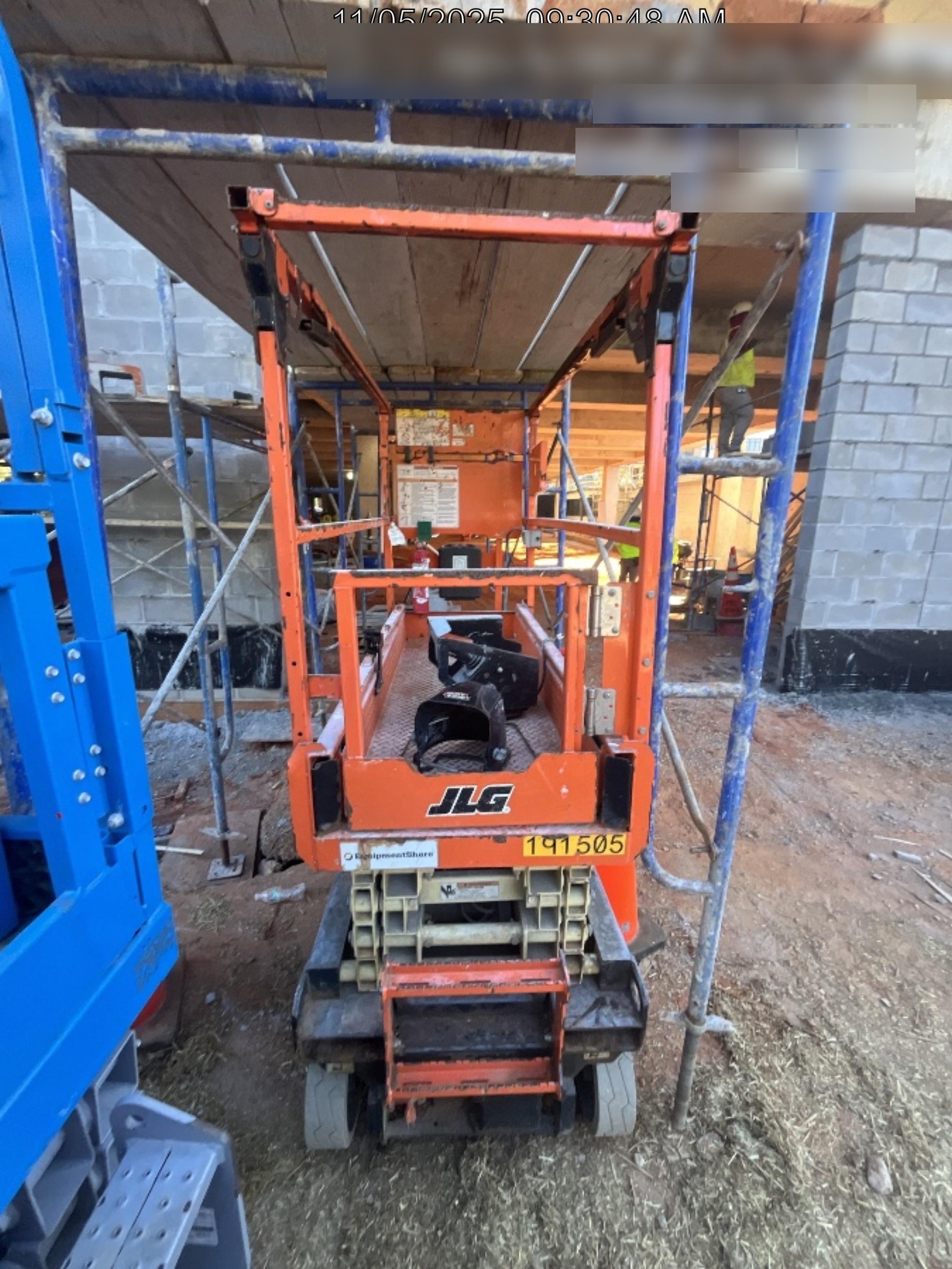 2021 JLG ES1932