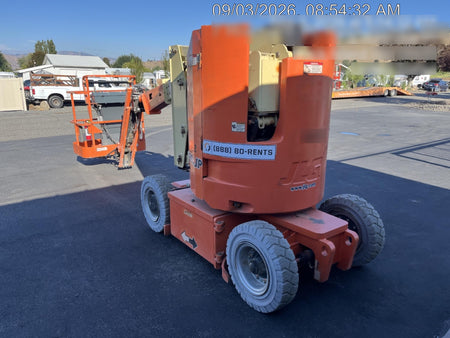 2019 JLG E300AJP