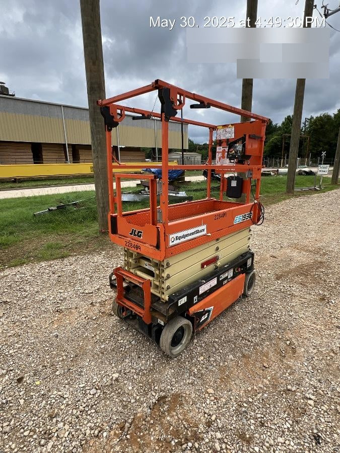 2022 JLG ES1932