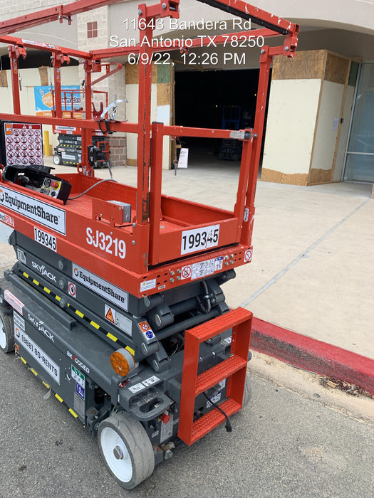 2021 SKYJACK SJ3219