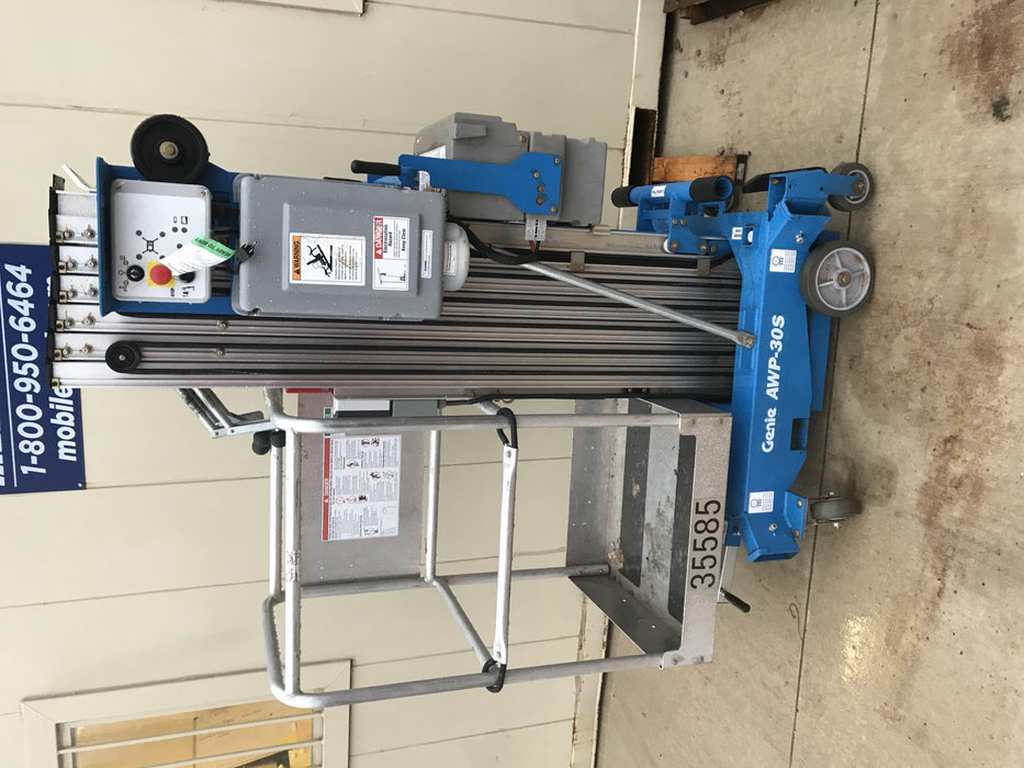 2018 GENIE AWP-30S