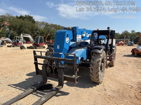 2018 Genie GTH-844 Genie GTH-844 w/ROPS, Work Lights, Solid Tires, RH Cab Mesh, Beacon, 60" Carriage and Forks