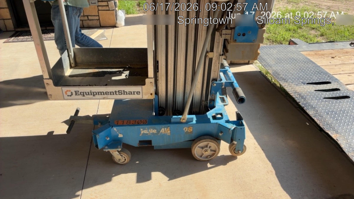 2020 GENIE AWP-30S