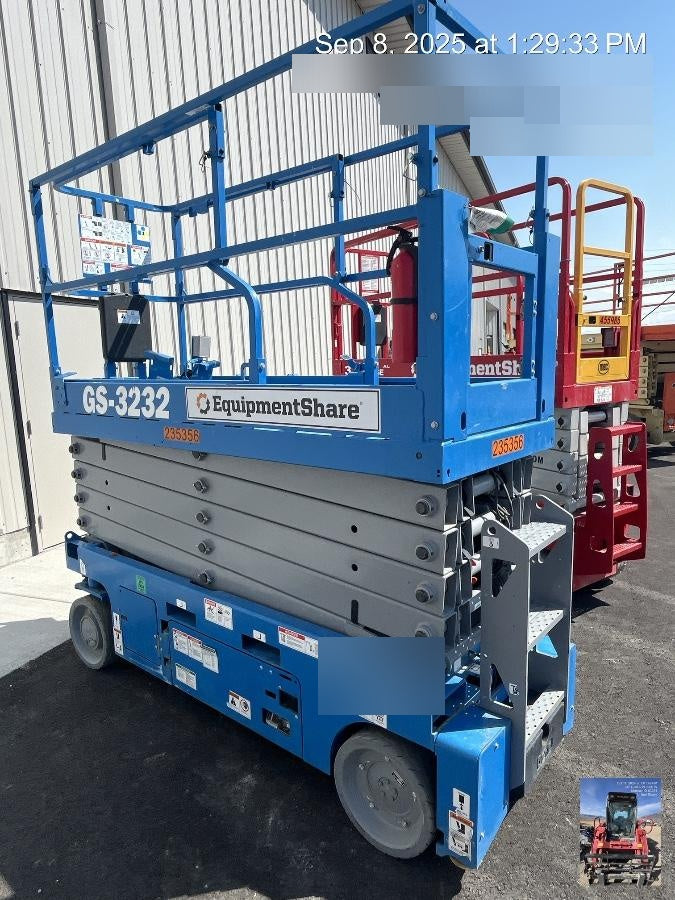 2022 GENIE GS-3232
