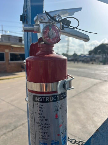 2017 Genie GS-1930 Genie GS-1930 Lift w/Fixed Rail and Chain Entry