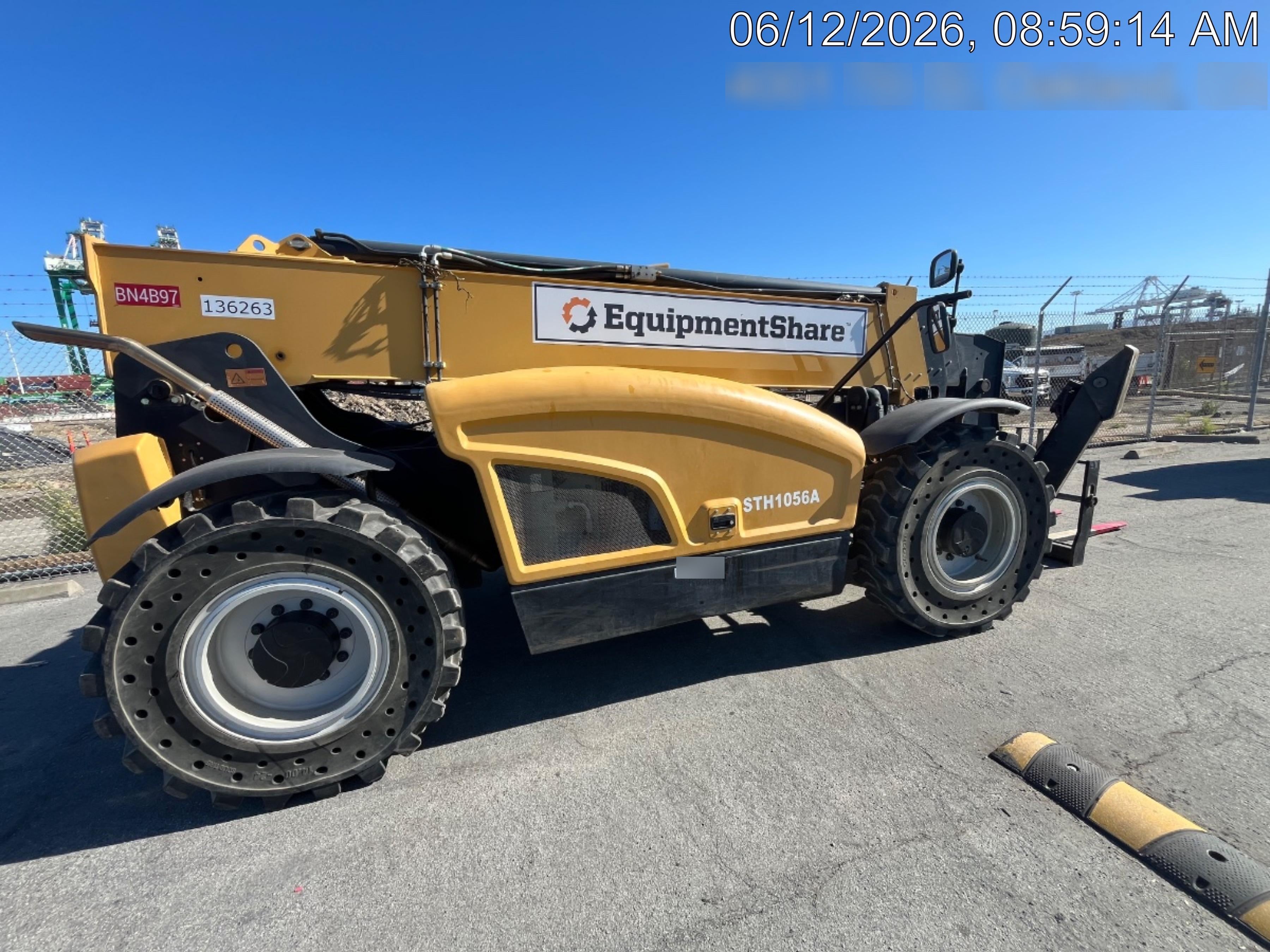 2021 SANY STH1056
