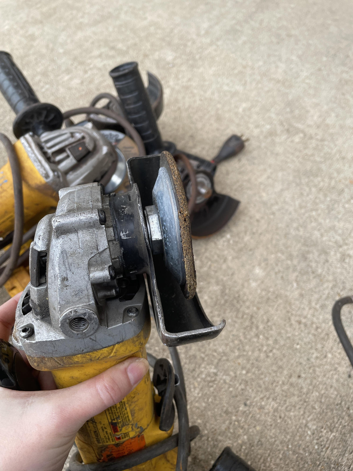 2022 DEWALT DWE402N