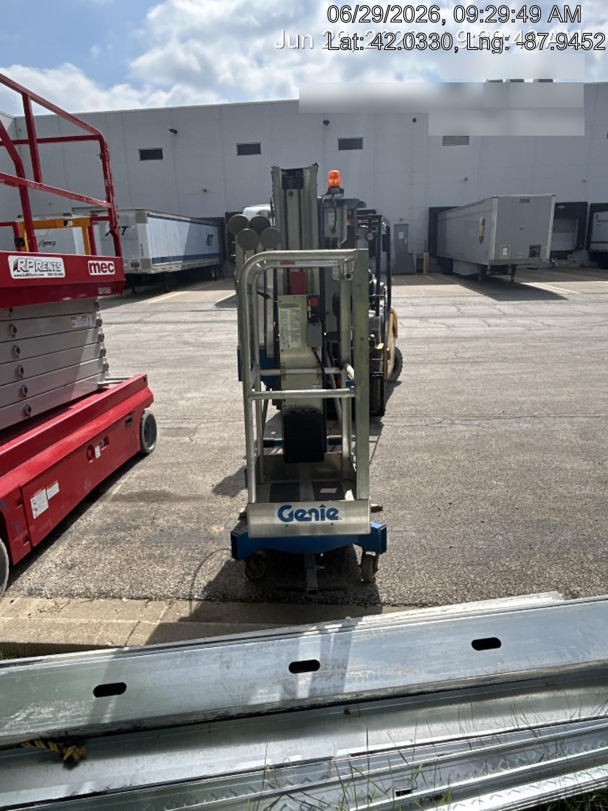 2021 GENIE AWP-30S DC