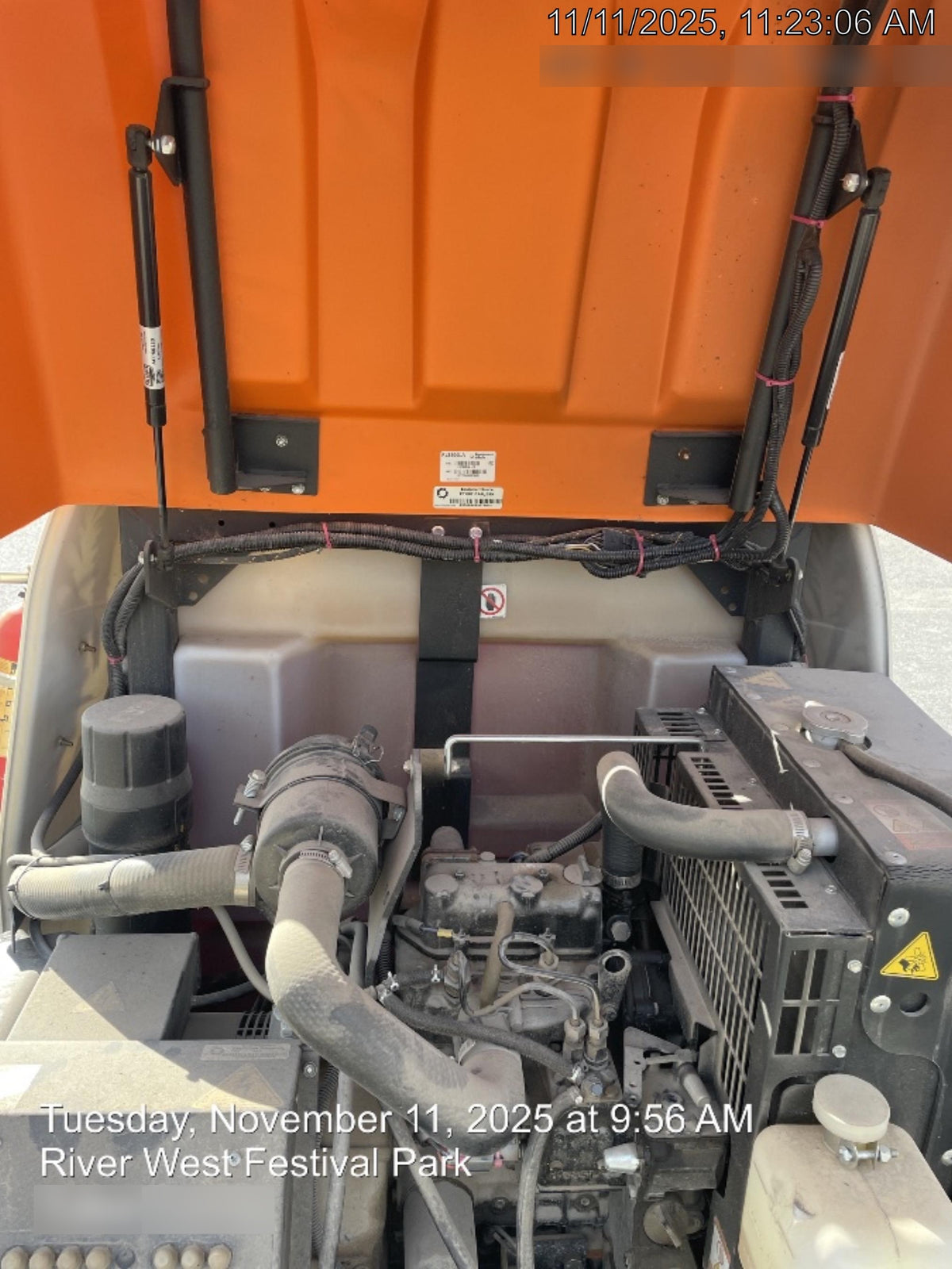 2024 Generac MLT2 Diesel, Flex Switch 120V Input, Powerzone Controller, 
(4) 320W LED Lights, 4kW Generator, 39.9 Gal Fuel Tank, 2" Ball, T3