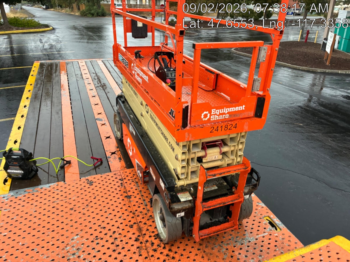 2022 JLG ES2632