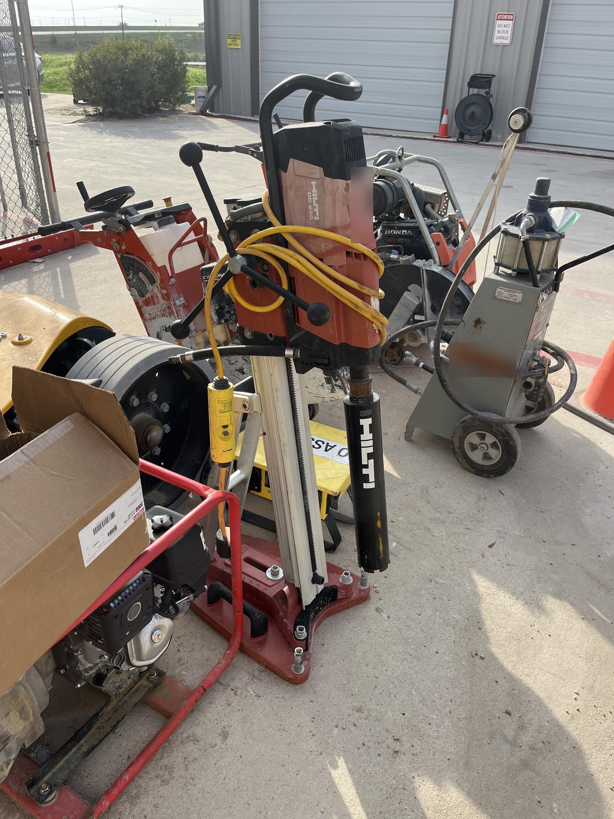 2019 HILTI DD 250