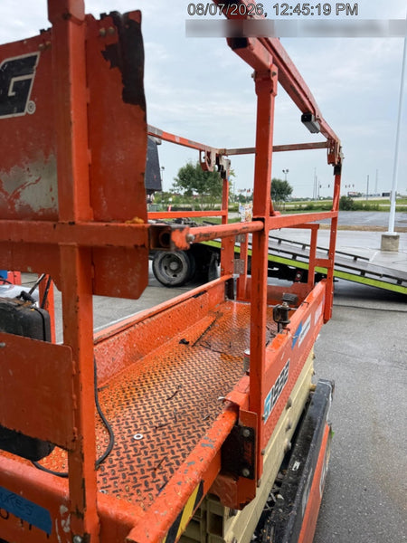 2022 JLG ES1932