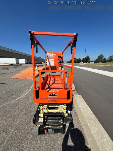 2025 JLG ES1932