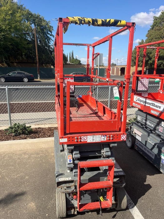 2020 Skyjack SJIII-3219 Solid NM Tires, Half height spring hinged entry gate, Dual Beacons, 800W Inverter