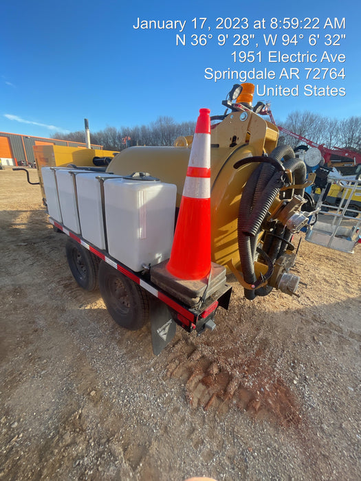 2022 Vac-Tron LP573XDT T4 Koehler Diesel Engine, 500 Gallon Debris Tank, x2 100 Gallon Water Tanks