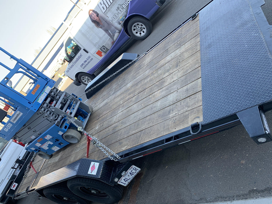 2020 Genie GS-1930 Solid Non Marking Tires, Beacon, Folding rails with half height swing gate, 800W Inverter